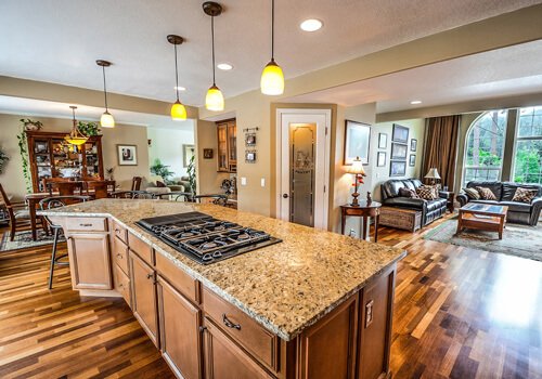 Des Moines Real Estate - Angie Shirk Tewes, Sales Representative